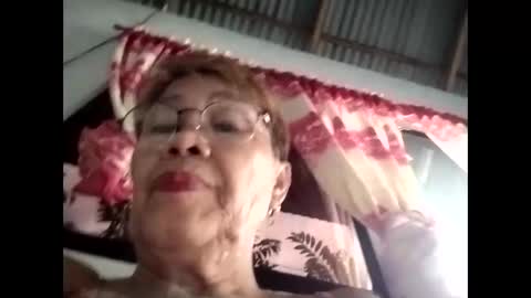 tey online show from October 12, 11:06 pm