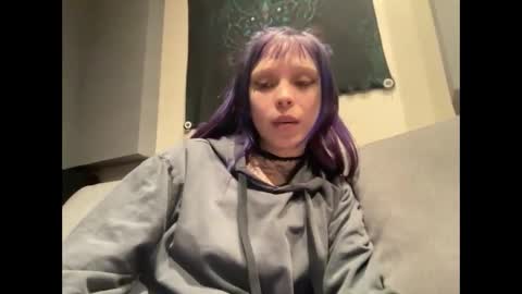 lole online show from May 9, 11:44 pm