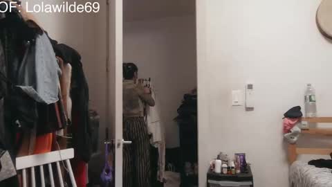 Snapshot of lolita_wilde390 chatting on October 22, 6:20 pm Lolita Wildes Back online show from October 22, 6:20 pm