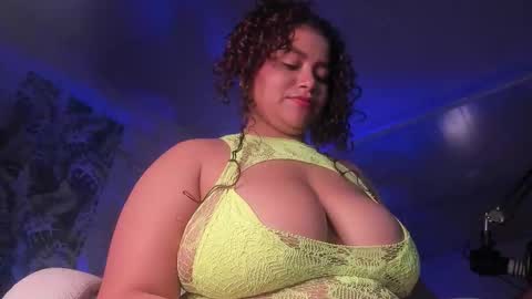 loly_marce online show from March 17, 9:20 pm