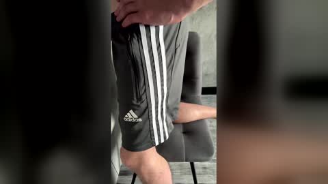 long_play online show from February 5, 10:52 am