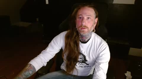 longhair online show from December 17, 2:01 am