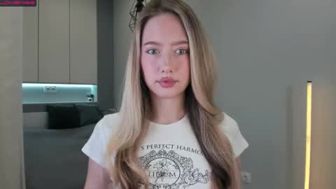 Eva online show from October 6, 7:37 am