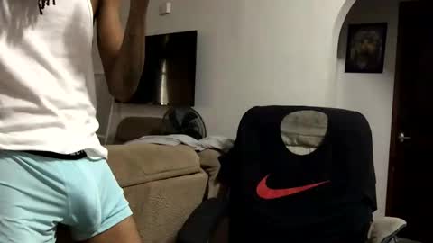 longshaft_ online show from November 14, 3:25 pm