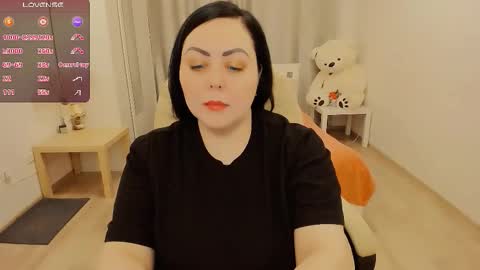 Nina online show from December 3, 3:02 pm