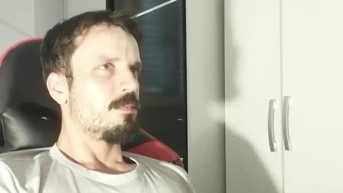 Lucas online show from February 3, 4:52 pm