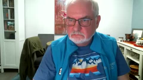 loop102 online show from April 11, 2:38 am