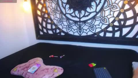 Lopera online show from April 30, 9:08 pm