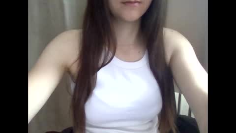 lora23s online show from September 28, 8:01 am