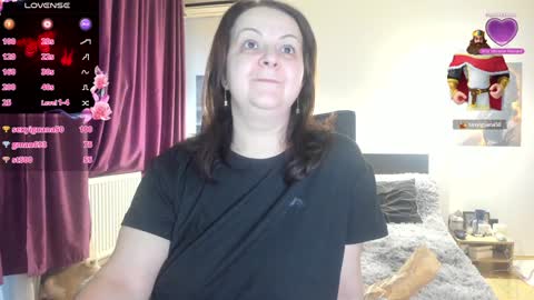 Lora online show from January 26, 2:52 pm