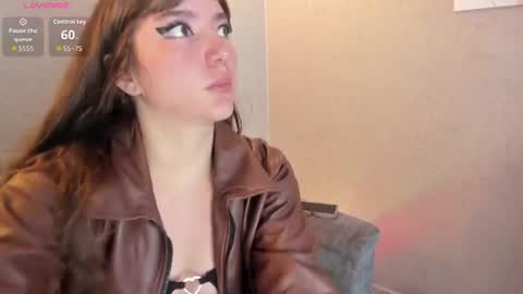 Loren   online show from July 28, 12:45 pm