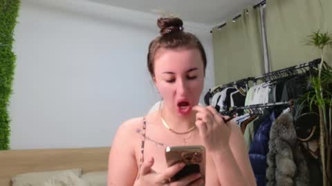 Amelia online show from March 7, 8:11 pm