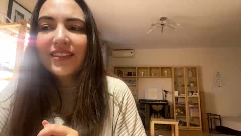 lorenrutty online show from November 18, 7:11 am