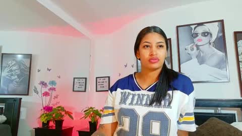 loretahorny online show from March 24, 12:44 pm