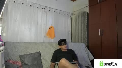 Queen Loreth online show from November 1, 4:39 pm