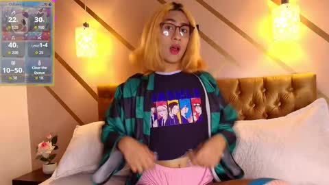 LorettMatthew online show from December 3, 6:25 am