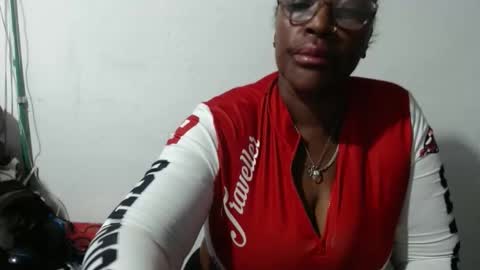 loretybighot online show from February 17, 11:00 pm