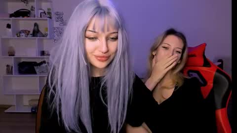 Snapshot of lori_meow chatting on October 2, 8:18 pm Lori online show from October 2, 8:18 pm