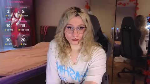 Snapshot of lori_myaf chatting on October 5, 2:46 pm Lori ----------------------------------- online show from October 5, 2:46 pm