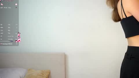 Naomi online show from October 27, 10:54 pm