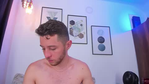 JUAN  JUAN online show from January 7, 9:35 pm