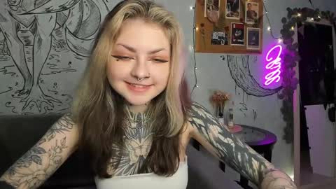 Snapshot of lostallice chatting on January 10, 6:53 am lostallice online show from January 10, 6:53 am