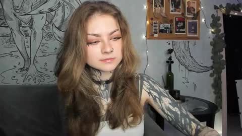 Snapshot of lostallice chatting on October 7, 5:58 am lostallice online show from October 7, 5:58 am