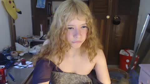 nefisa nef online show from September 23, 7:20 pm