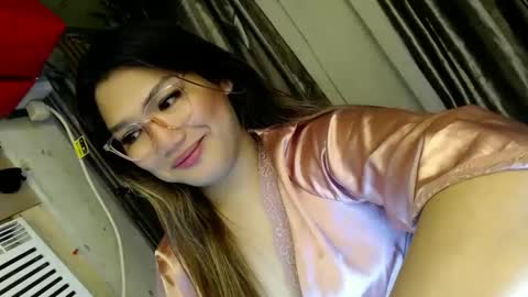 Snapshot of louheart chatting on February 24, 5:54 am Sweet   online show from February 24, 5:54 am
