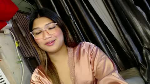Snapshot of louheart chatting on March 8, 7:09 pm Sweet   online show from March 8, 7:09 pm