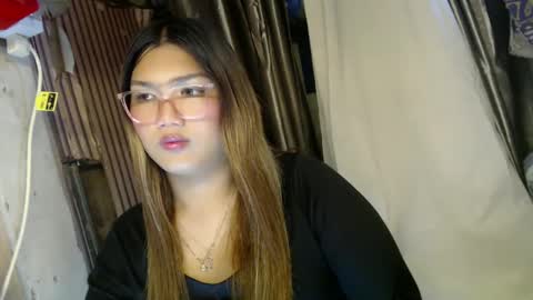 Snapshot of louheart chatting on January 24, 7:49 pm Sweet   online show from January 24, 7:49 pm