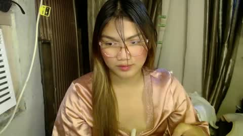 Snapshot of louheart chatting on January 27, 5:15 pm Sweet   online show from January 27, 5:15 pm