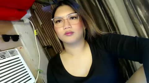 Snapshot of louheart chatting on March 2, 8:18 pm Sweet   online show from March 2, 8:18 pm