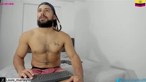 louis_marley_ online show from March 11, 10:46 pm