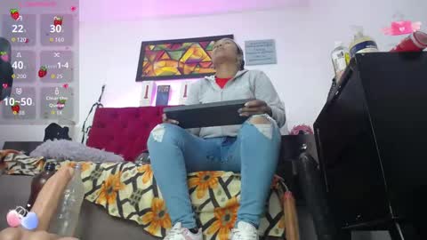  LouIse  online show from September 12, 12:07 pm