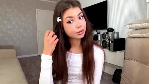 Flora online show from March 21, 7:14 am