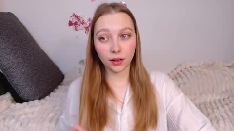 love bella  online show from February 21, 12:24 am