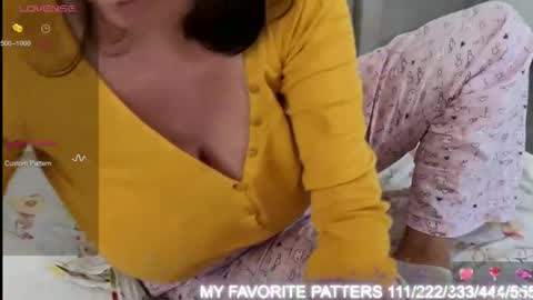 jessmy pleasure is in your hands s online show from September 30, 12:15 pm