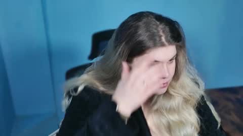 Ally online show from February 25, 8:07 am