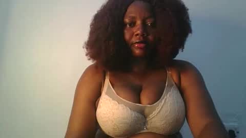 Snapshot of lovecumsluttie chatting on September 18, 10:03 pm mila online show from September 18, 10:03 pm