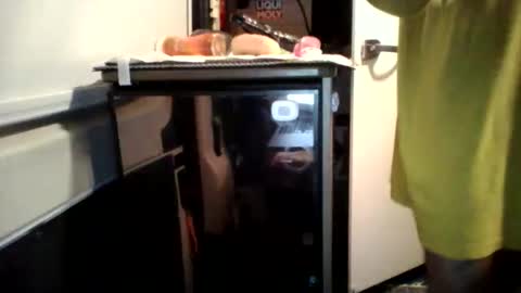 Snapshot of lovefeetcams27 chatting on October 3, 1:59 am lovefeetcams27 online show from October 3, 1:59 am