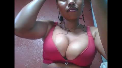 loveinlife750427 online show from November 27, 7:21 pm