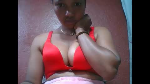 loveinlife750427 online show from November 12, 6:05 am