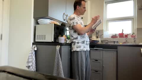 getnaked123 online show from April 22, 10:55 am