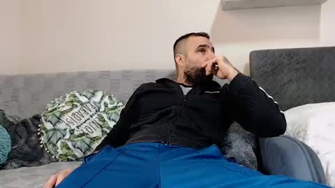 loveivat80 online show from December 15, 9:24 am