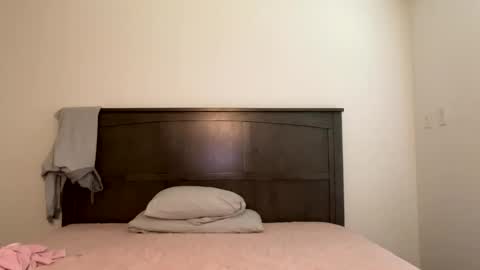 Snapshot of lovellly_ chatting on November 1, 3:33 pm Love online show from November 1, 3:33 pm