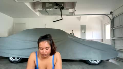 Snapshot of lovellly_ chatting on February 1, 10:34 pm Love online show from February 1, 10:34 pm