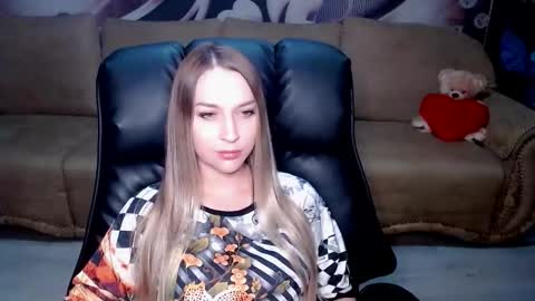 private open online show from February 6, 4:43 pm