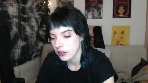 Snapshot of lovely_cass chatting on September 15, 3:52 am Cassie online show from September 15, 3:52 am