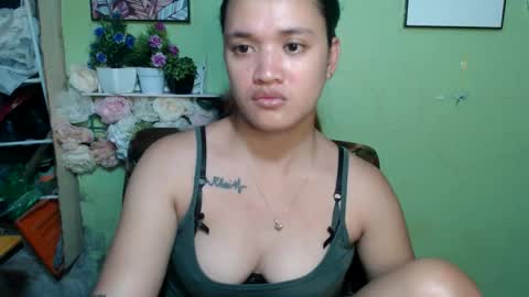 hearty2 Hey guys  Im Jess  online show from March 18, 6:08 am